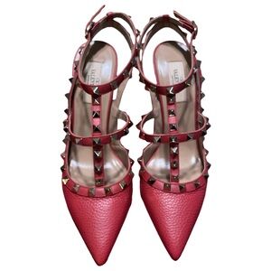 VALENTINO // ROCKSTUD//  ROCK PINK